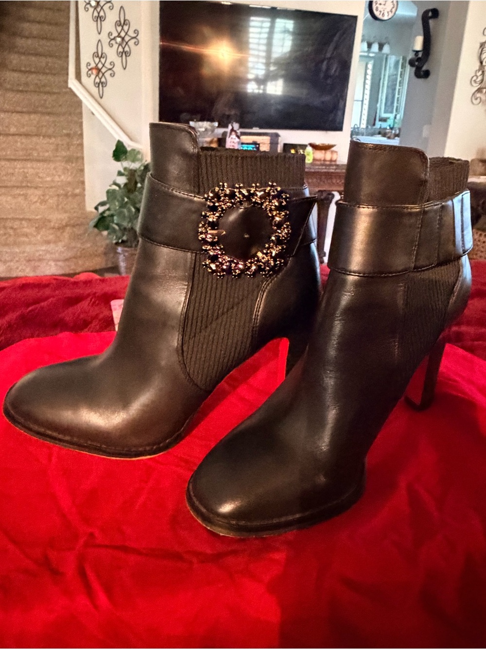 Karl Lagerfeld Sz 9.5 Black Embellished Buckle Ankle Boots! BEAUTIFUL 🤩